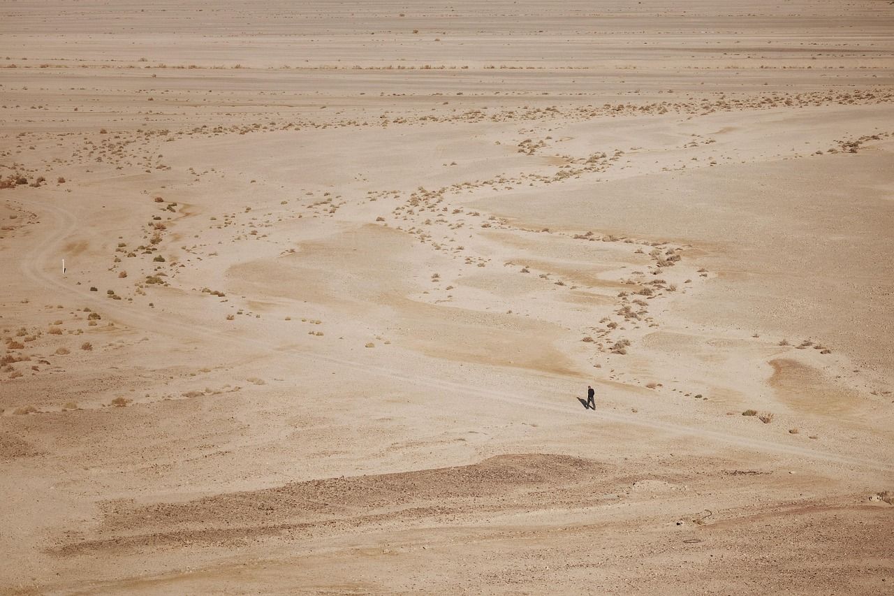 découvrez le minimalisme, un art de vivre qui privilégie la simplicité, l'essentiel et l'harmonie pour une vie plus équilibrée et sereine.