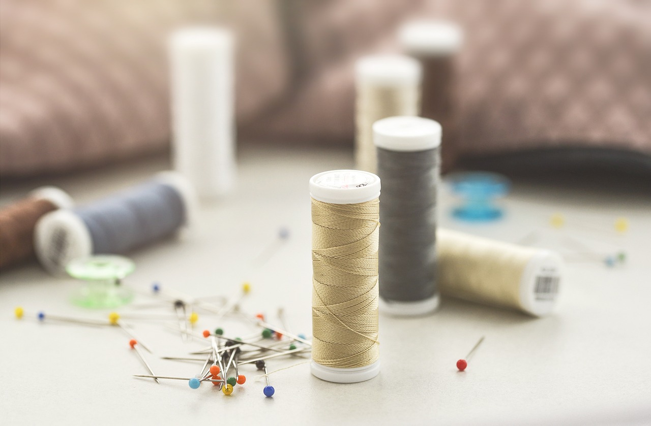 découvrez l'univers de l'industrie textile, un secteur dynamique qui allie innovation, durabilité et tendances. explorez les dernières avancées technologiques, les pratiques éco-responsables et les enjeux actuels qui façonnent l'avenir de la mode et du textile. bienvenue dans un voyage au cœur d'une industrie en constante évolution.