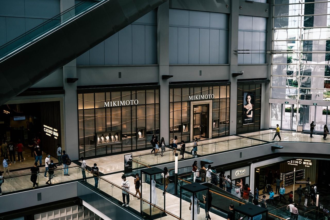 découvrez le shopping de seconde main : des vêtements uniques, écologiques et abordables pour un style responsable et tendance.