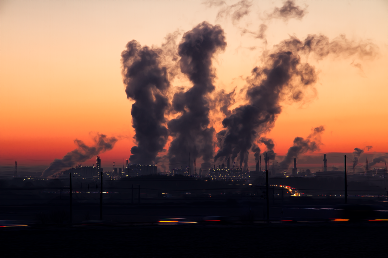 Green IT et enjeux de la pollution numérique : compréhension, responsabilités et solutions durables
