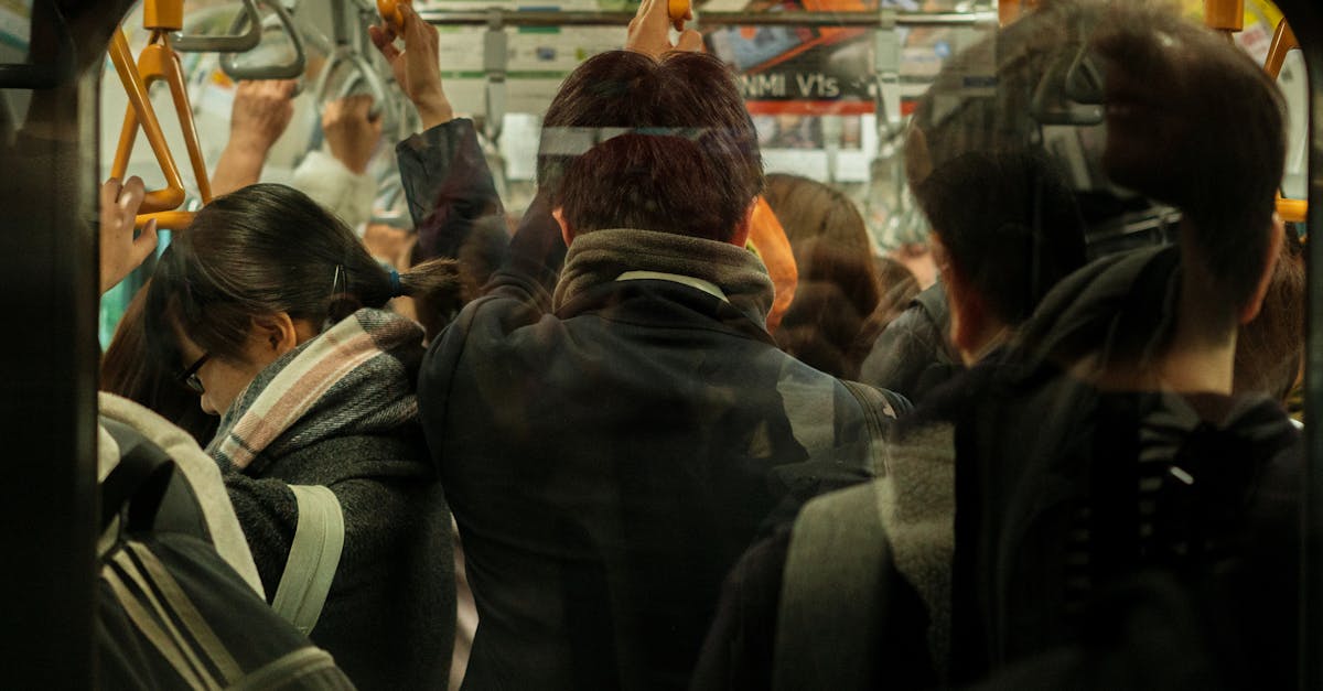 découvrez l'univers des transports publics : un moyen pratique, écologique et économique de vous déplacer en ville et d'explorer les alentours. informez-vous sur les différents services, horaires et conseils pour optimiser vos trajets.