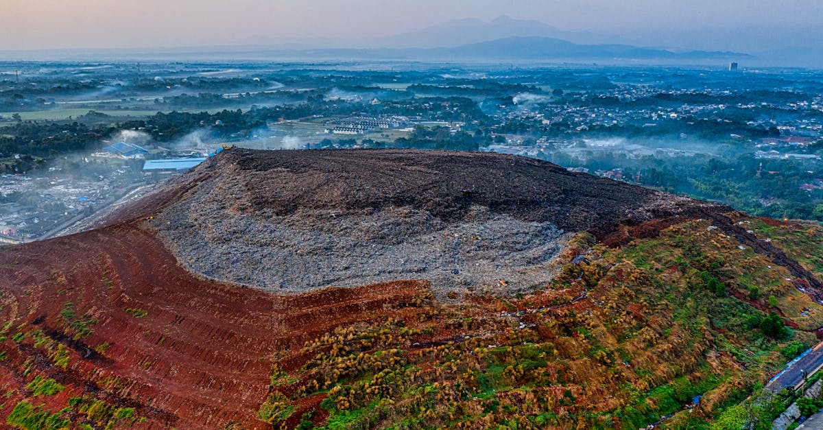découvrez les causes, les conséquences et les solutions à la pollution des sols. apprenez comment cette problématique environnementale affecte notre santé, notre agriculture et la biodiversité, et explorez les actions à prendre pour préserver notre terre.