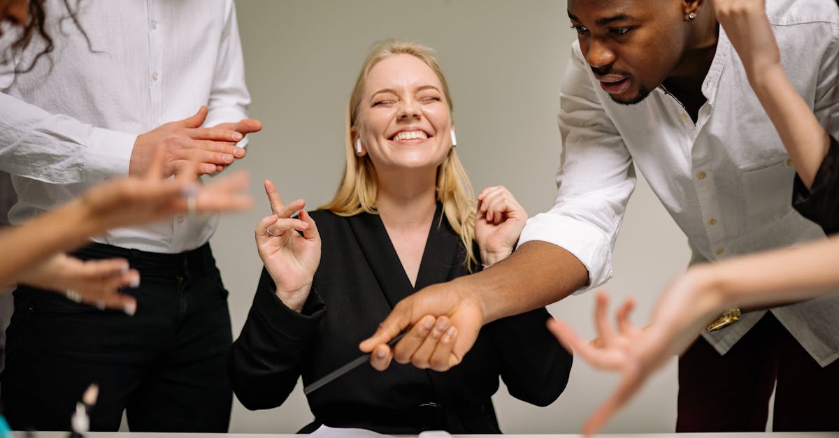 découvrez comment améliorer l'engagement des employés grâce à des stratégies efficaces pour renforcer la motivation, la productivité et le bien-être au travail.