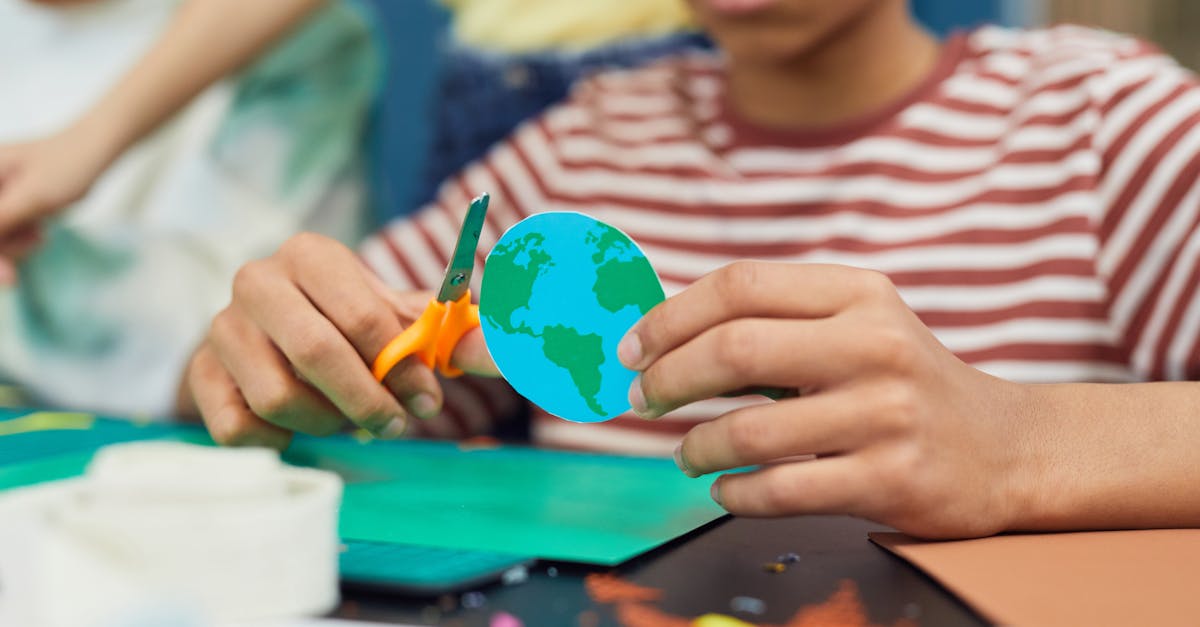 découvrez l'éducation à l'environnement : son importance, ses objectifs et comment elle sensibilise les citoyens à la protection de la nature et à un mode de vie durable.